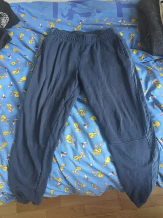 Se regala Pantalón de chándal azul talla M