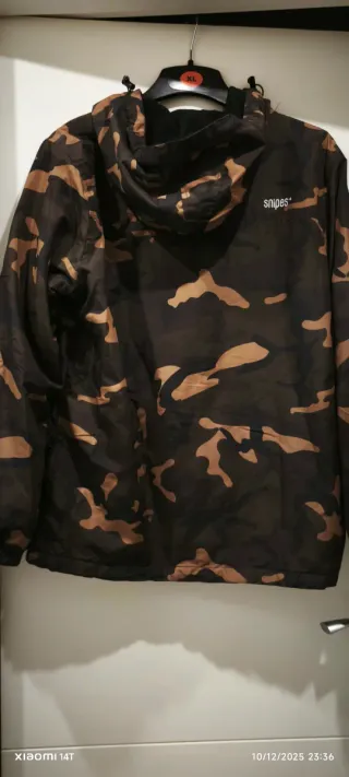Chaqueta camuflaje Snipes