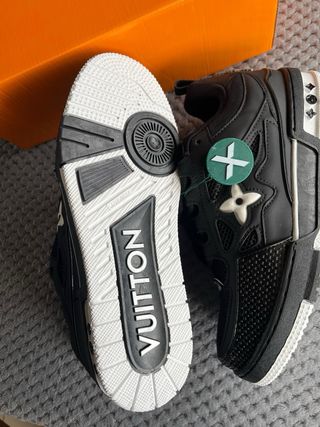 Louis Vuitton Scarpe da Ginnastica Nere e Bianche