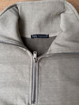 Sudadera Zara media cremallera