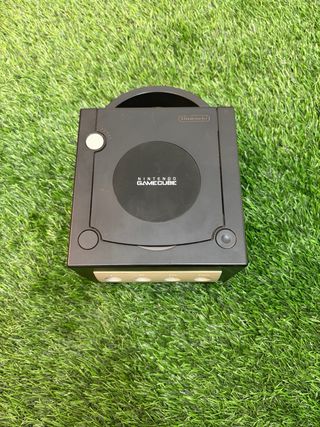 2 x Nintendo GameCubes