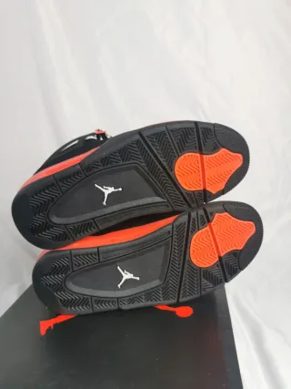 Jordan 4 Retro Negro Rojo Talla 42