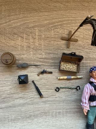 Maniquí Madelman Pirata Garfio con sus Accesorios