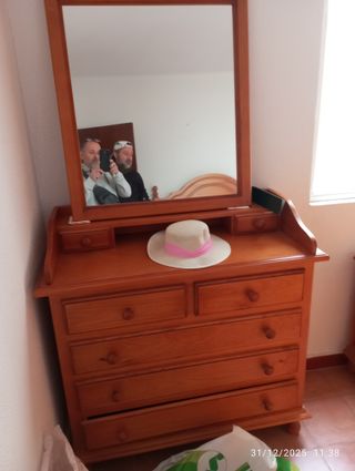 Dormitorio estilo provenzal madera