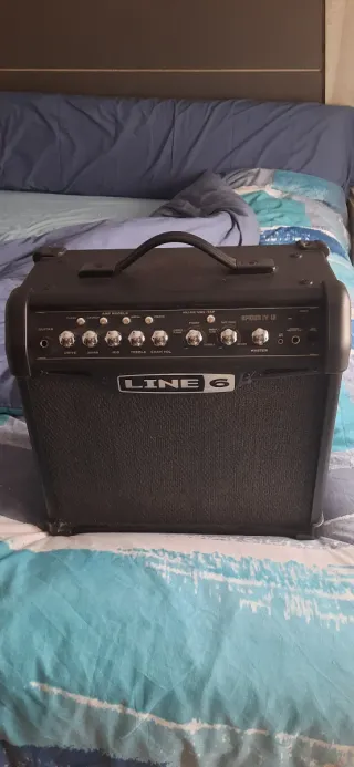 Amplificador guitarra line6 spider iv 15 + pedaler