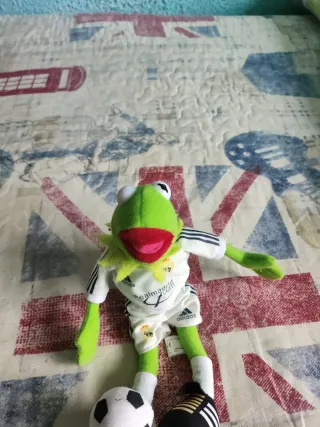 Muñeco Rana Gustavo Real Madrid