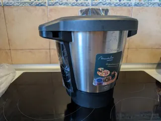 Caja y Accesorios Mambo Cecotec