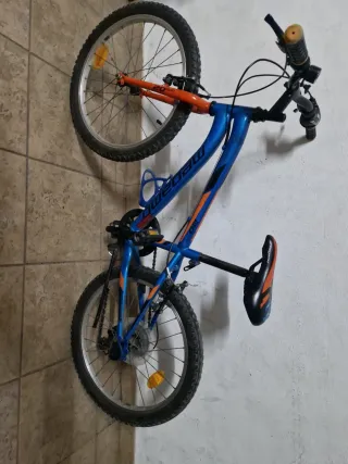 Bicicleta Infantil 20 Azul y Naranja Marca megamo
