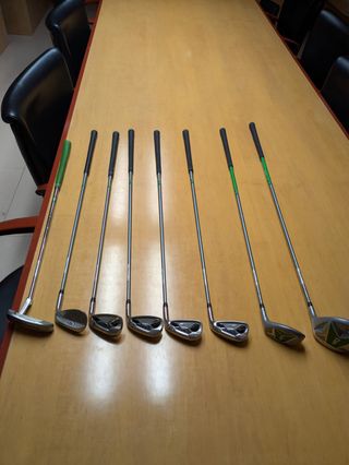 Set Palos Golf USKIDS 57 ULTRALIGHT para niño.