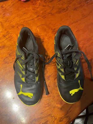 Zapatillas Puma Futbol Sala Negras y Amarillas