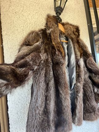 Abrigo de piel precioso