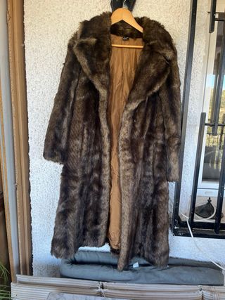 Abrigo de piel precioso