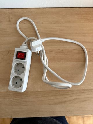 Regleta blanca 2 enchufes con interruptor