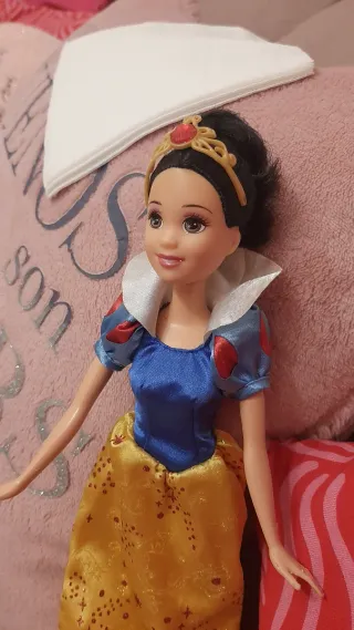 Muñeca Blancanieves Princesa Disney
