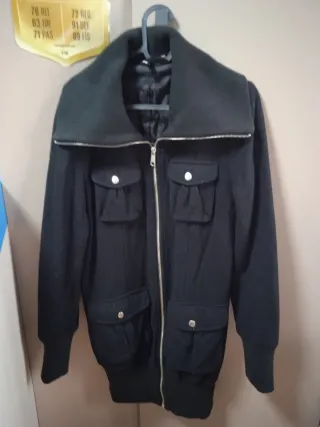 Lote ropa mujer. 2 cazadoras y 2 chaquetones