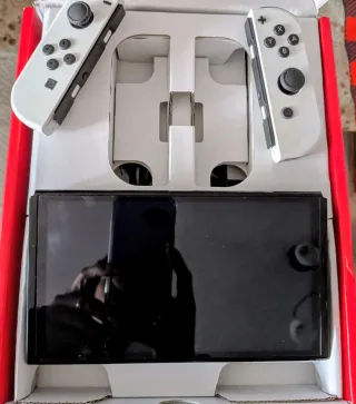 Nintendo Switch OLED Blanca y Negra