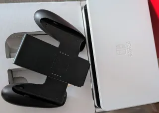 Nintendo Switch OLED Blanca y Negra