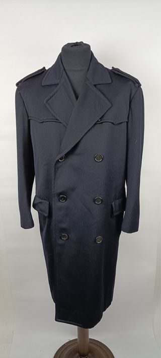 Casaca y camisa militar azul