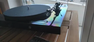 Toca-discos Pro-Ject Juke Box E