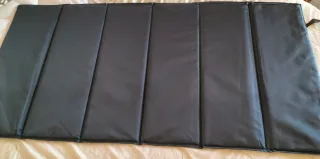 Base y colchón cuna de viaje.