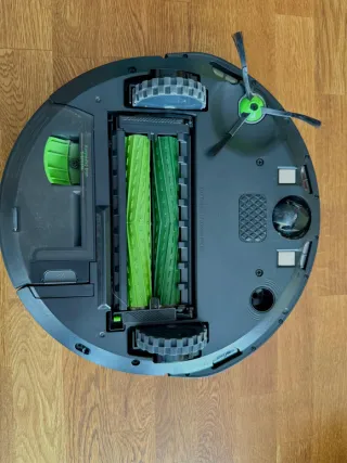Roomba i5+ con Base de Vaciado Automático