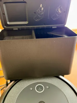 Roomba i5+ con Base de Vaciado Automático