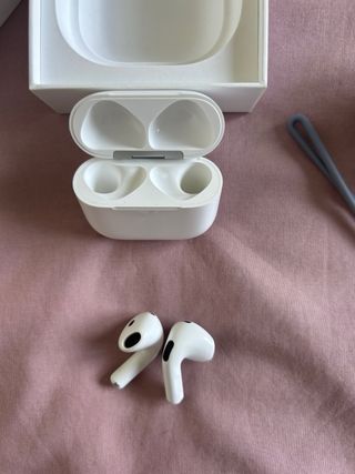 AirPods 4 Apple + regalo funda