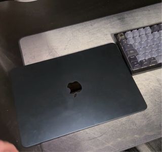 Macbook Air M2 256GB Gris Batería 100%