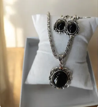 Set Collana e Orecchini Neri Argento