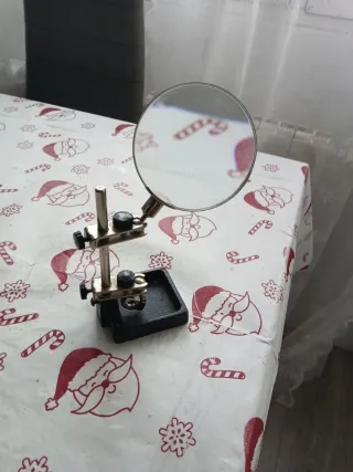 Lupa antigua metal soporte