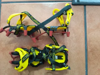 Crampones Singing Rock Fakir Classic