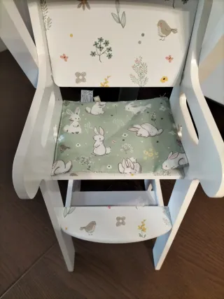 Trona de juguete de madera