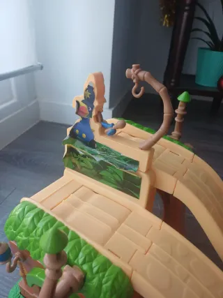 Rampa de coches de juguete