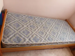 Cama individual con colchón