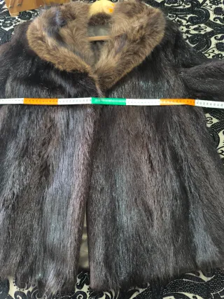 Chaquetón de piel marrón talla 52