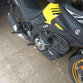Suzuki V-Strom 650 XT. Trail