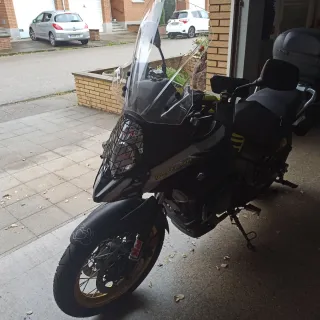 Suzuki V-Strom 650 XT. Trail
