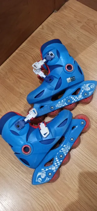 Patines ajustables azules