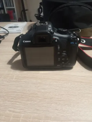 Cámara Canon EOS 1300D + Accesorios