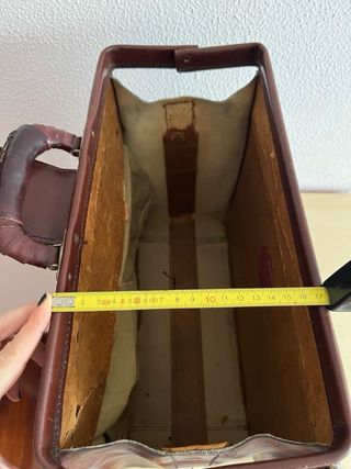 Maletín de piel marrón