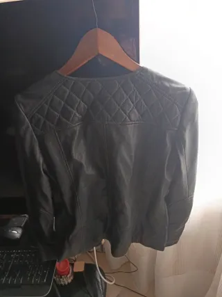 Chaqueta de piel auténtica negra