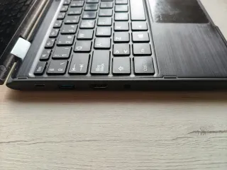 Portátil Lenovo táctil