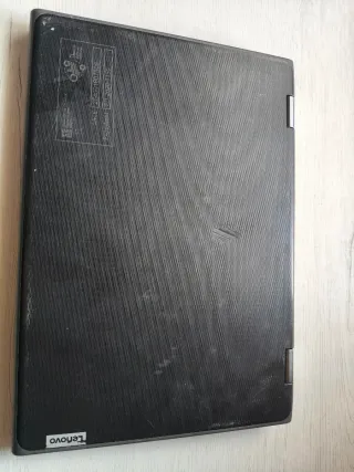 Portátil Lenovo táctil