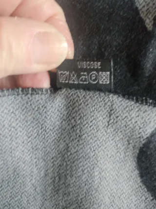 Fular con estampado de labios Regalofoular granate