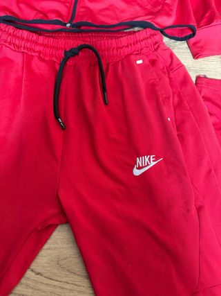 Conjunto chandal deportivo rojo