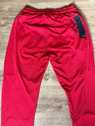 Conjunto chandal deportivo rojo