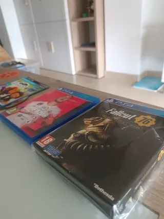 Juegos PS3 Eyepet y PS4 FIFA 20 y Fallout 76