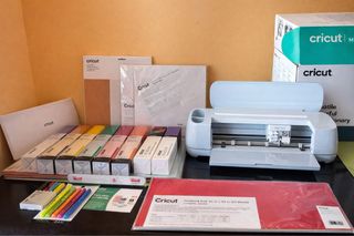 Cricut Maker 3 con accessori