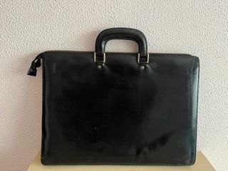 Maletín negro de piel