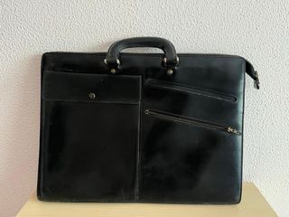 Maletín negro de piel